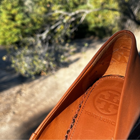 Tory Burch 🔥🔥🔥Rich Tan Leather Leopard Print accent pumps - Picture 12 of 12